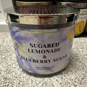 Bath and Body Works Sugared Lemonade and Blueberry Sugar Candle 2022